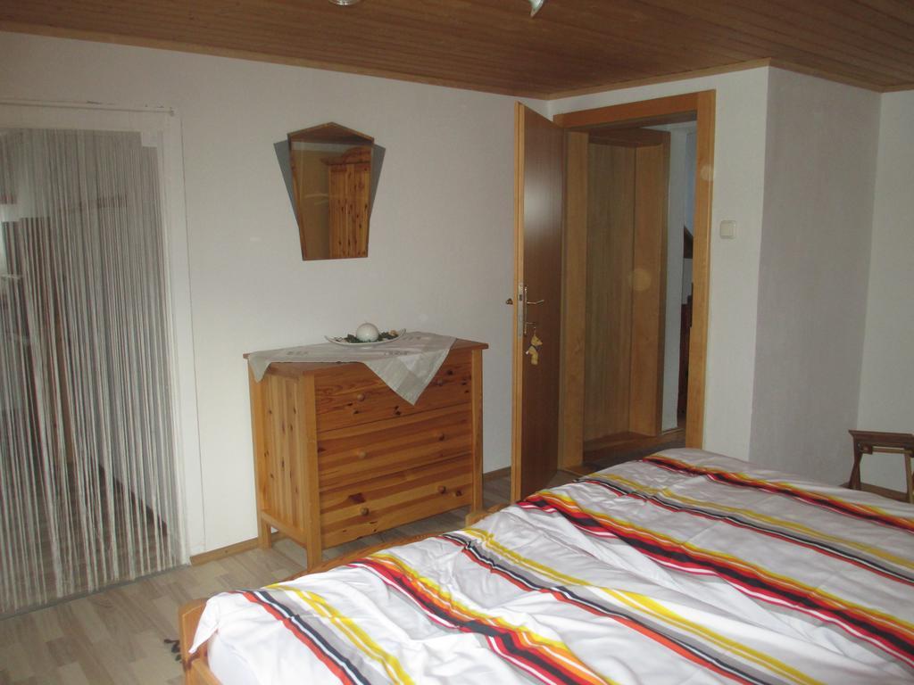 לונגוץ Ferienhaus Schwarzenbacher חדר תמונה