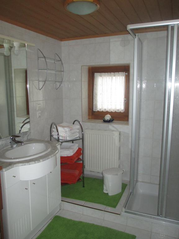 לונגוץ Ferienhaus Schwarzenbacher חדר תמונה
