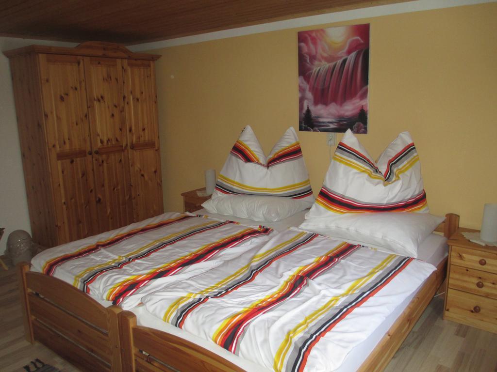 לונגוץ Ferienhaus Schwarzenbacher מראה חיצוני תמונה