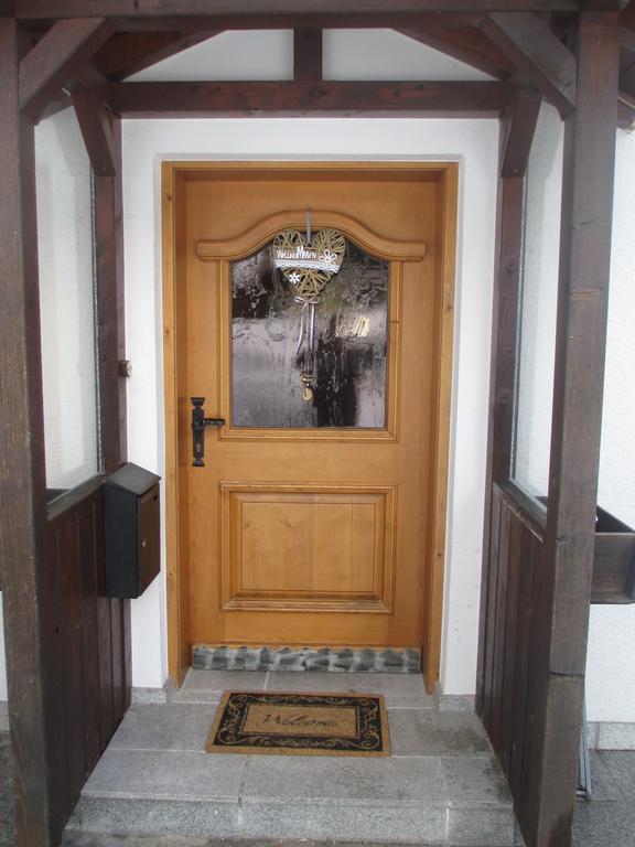לונגוץ Ferienhaus Schwarzenbacher חדר תמונה